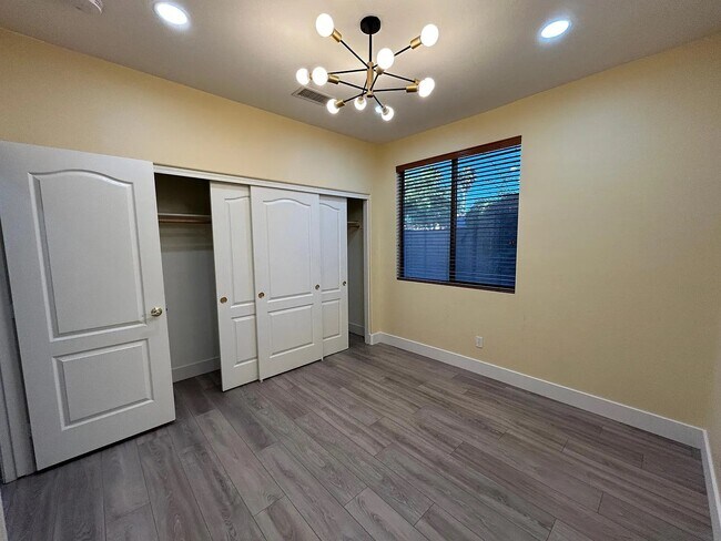 1694 E Spur St in Gilbert, AZ - Building Photo - Building Photo