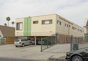 213 N Alexandria Ave in Los Angeles, CA - Building Photo