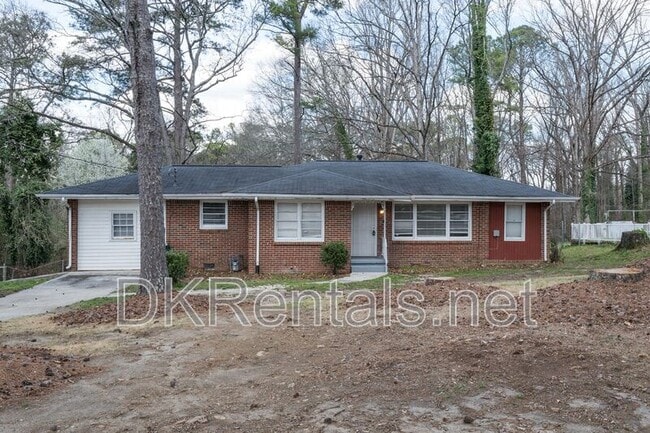 property at 2058 River Rd