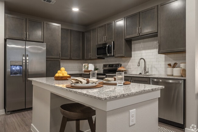 10829 Hammerly Blvd in Houston, TX - Building Photo - Building Photo