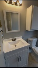 2004 N Cincinnati St, Unit 2 in Spokane, WA - Building Photo - Building Photo