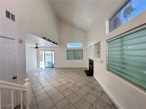 8327 Tribute Ln in Las Vegas, NV - Building Photo - Building Photo