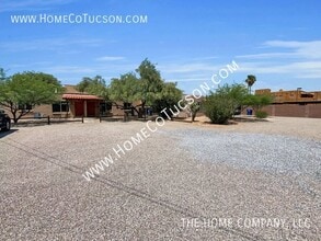 1727 E Adelaide Dr in Tucson, AZ - Building Photo - Building Photo