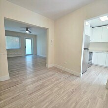 2140 Biarritz Dr in Miami Beach, FL - Building Photo - Building Photo