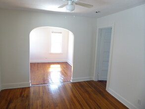 1327 W 67th St in Cleveland, OH - Building Photo - Interior Photo