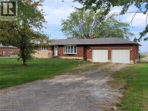 1489 Hwy 8 in Hamilton, ON - Building Photo - Building Photo
