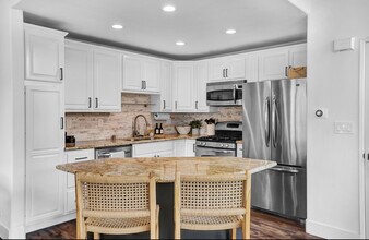 83 White Sands, Unit 83 White Sands in Coto De Caza, CA - Foto de edificio - Building Photo