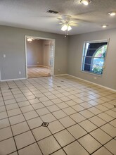 2049 Maravilla Cir in Ft. Myers, FL - Building Photo - Building Photo