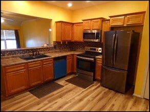 909 Yarrow Dr in North Little Rock, AR - Building Photo - Building Photo