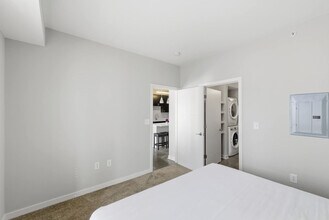 421 E Market St, Unit ID1384024P in Indianapolis, IN - Building Photo - Building Photo