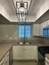 101 Luna Way, Unit Condominium in Las Vegas, NV - Building Photo - Building Photo