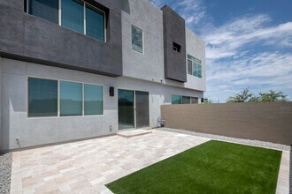 25429 N 19th Ln in Phoenix, AZ - Building Photo - Building Photo