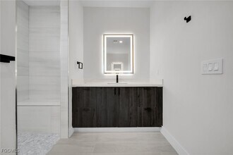 3435 SW 8th Ct in Cape Coral, FL - Building Photo - Building Photo