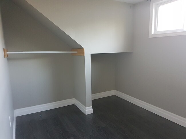 204 Irving Pl in London, ON - Building Photo - Building Photo