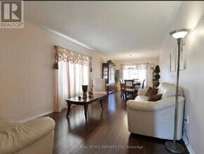 12 Albright Rd in Brampton, ON - Building Photo - Building Photo