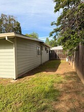 3346 Stingy Ln in Anderson, CA - Building Photo - Building Photo