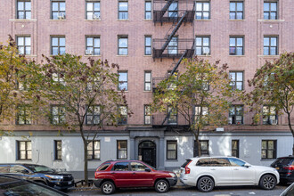 534-540 W 189th St in New York, NY - Building Photo - Building Photo