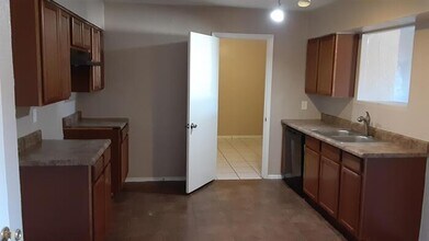 4717 N 47th Dr in Phoenix, AZ - Building Photo - Building Photo