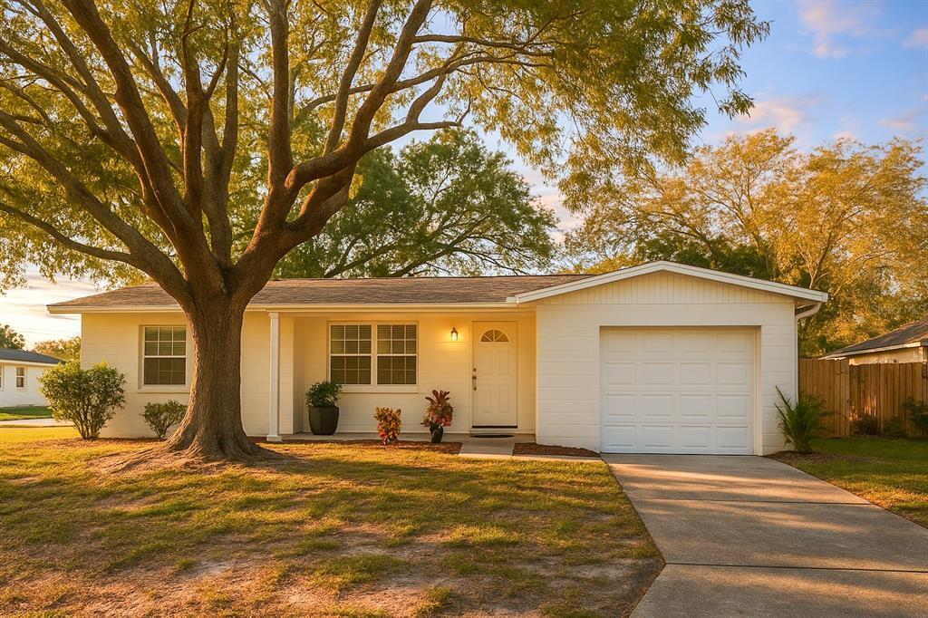 5008 27th Ave W in Bradenton, FL - Building Photo