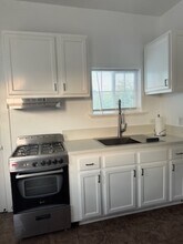 2538 Griffin Ave, Unit Griffin in Los Angeles, CA - Foto de edificio - Building Photo