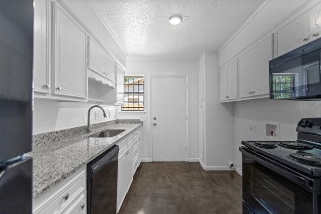 property at 600 Mimi Ln