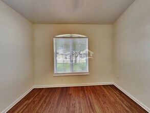 2532 Creekfront Dr in Green Cove Springs, FL - Building Photo - Building Photo