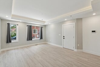 2401 N 2nd St in Philadelphia, PA - Foto de edificio - Building Photo