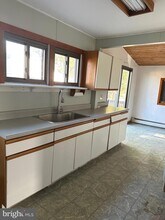 12 Delaware Ave in Salem, NJ - Foto de edificio - Building Photo