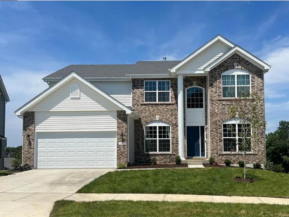 108 Wholesome Wy in St. Peters, MO - Building Photo
