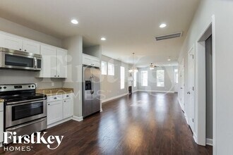 713 Walnut Crossing Dr in Whitsett, NC - Building Photo - Building Photo