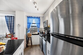 201 St Pauls Ave, Unit 2P in Jersey City, NJ - Building Photo - Building Photo