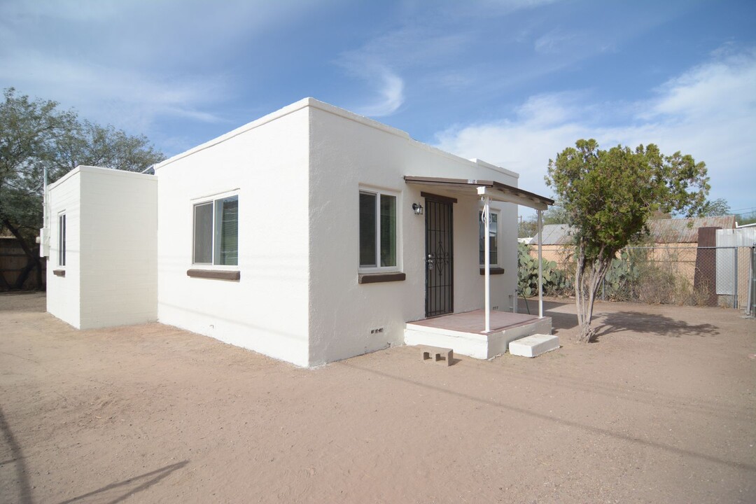 115 N Westmoreland Ave in Tucson, AZ - Building Photo