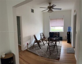 715 NE 91st St in Miami Shores, FL - Building Photo - Building Photo