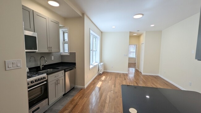 3495 John F Kennedy Blvd