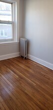 235 Freeman St, Unit #5 in Brookline, MA - Foto de edificio - Building Photo