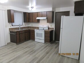 1005 Fairview Ave SE in Salem, OR - Building Photo - Building Photo