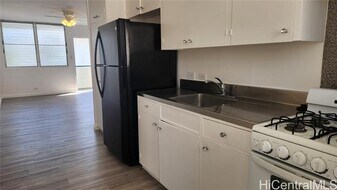 711 Makaleka Ave in Honolulu, HI - Building Photo