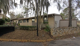 Capital Ridge in Tallahassee, FL - Building Photo