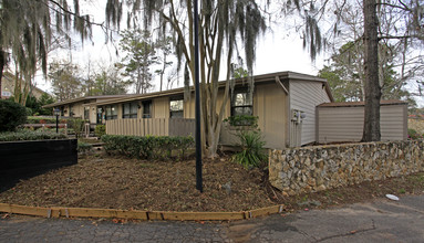 Capital Ridge in Tallahassee, FL - Foto de edificio - Building Photo