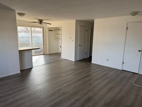 2511 S Ingram Mill Rd in Springfield, MO - Building Photo - Building Photo