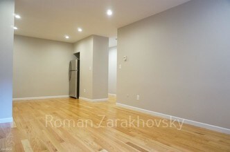 1198 Commonwealth Avenue-Unit -# 11RZ in Boston, MA - Building Photo - Building Photo