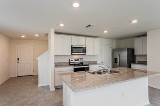 2921 Great Abaco Wy in Bradenton, FL - Building Photo - Building Photo