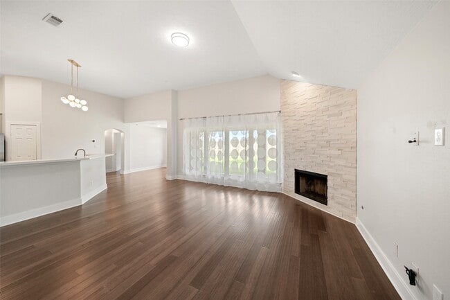 property at 1318 Ragsdale Ln