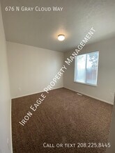 676 N Gray Cloud Way in Meridian, ID - Building Photo - Building Photo