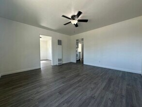 827 16th St in Sparks, NV - Building Photo - Building Photo