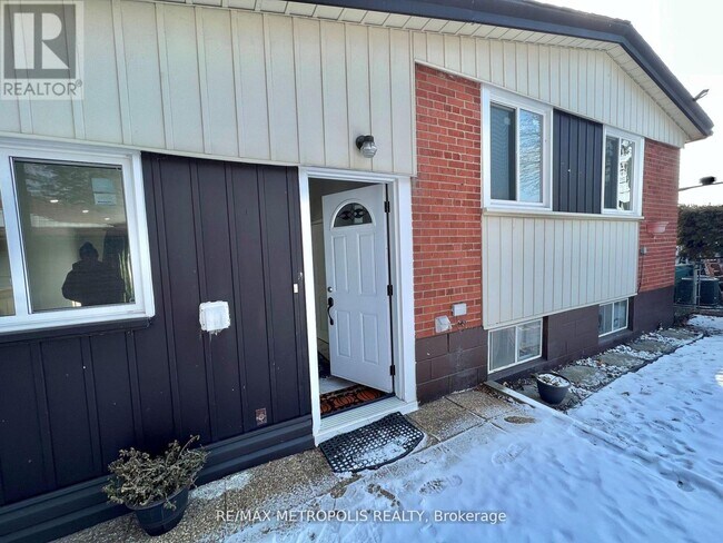 52 Benleigh Dr in Toronto, ON - Building Photo - Building Photo