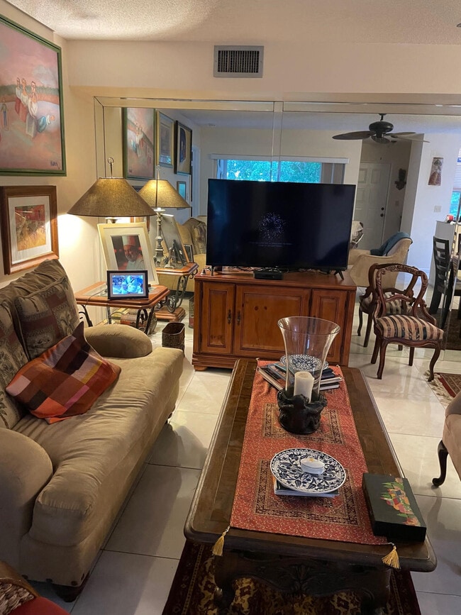 property at 14888-14888 Wedgefield Dr