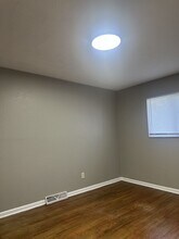 1709-1711-1711 Elaine Rd in Columbus, OH - Building Photo - Building Photo