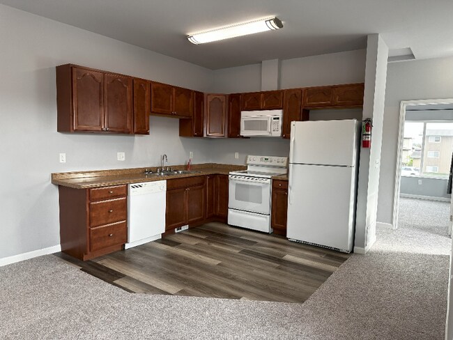 8841 Cordell Cir in Anchorage, AK - Building Photo - Building Photo