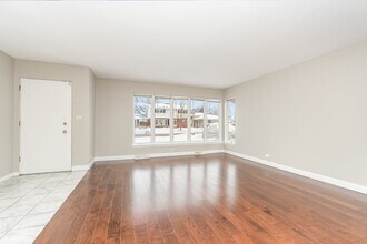 2913 Kensington Ave in Westchester, IL - Building Photo - Building Photo